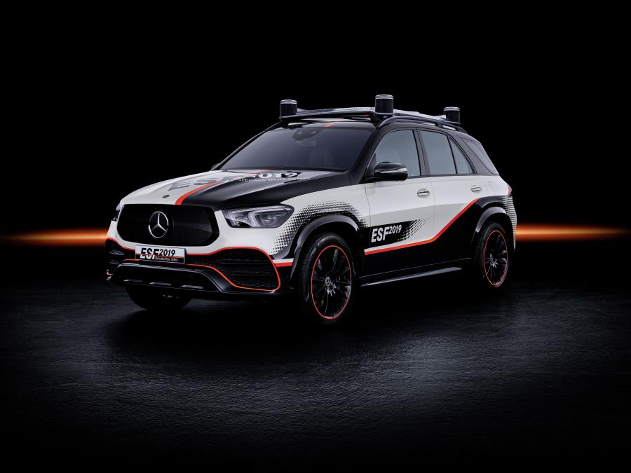  Mercedes-Benz GLE-Class ESF Concept (V167) 2019 года  (фото 3 из 34)